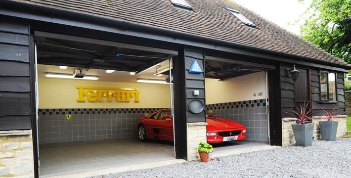 Private Car Showrooms with Minoli and Dura