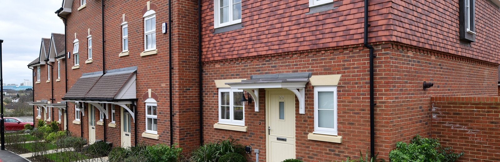 Woodhurst Park Warfield, Berkshire Minoli