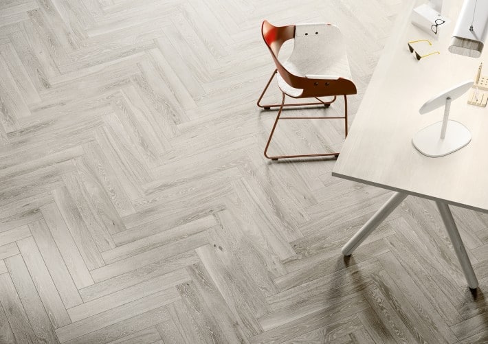 Tree-Charme-White-710x501